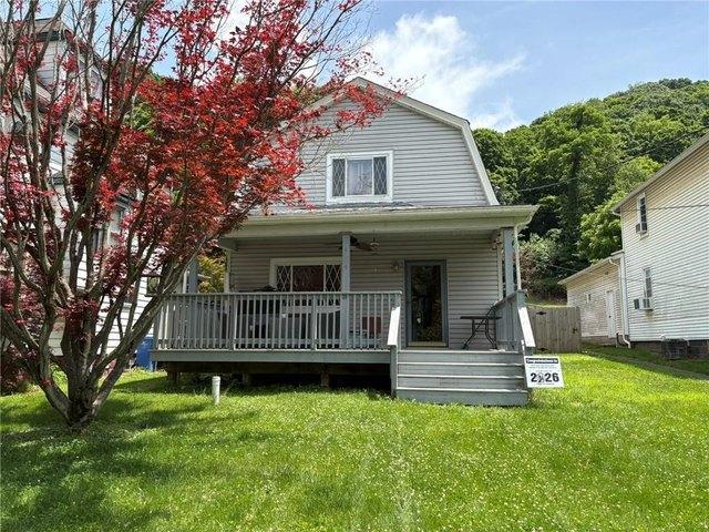 House for sale in New Kensington, Pennsylvania