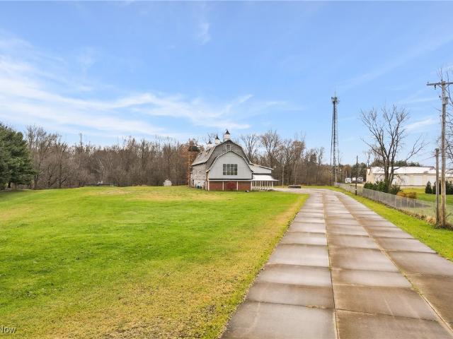 Commercial for sale in Elyria