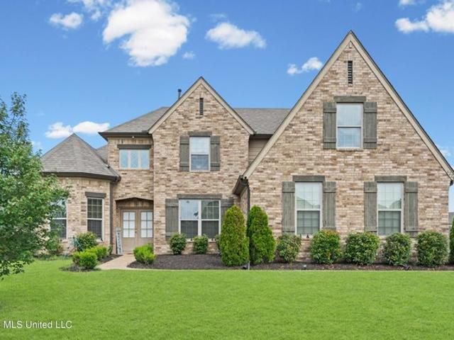 House for sale in Nesbit, Mississippi