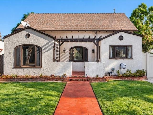 House for sale in Wood Streets, Riverside