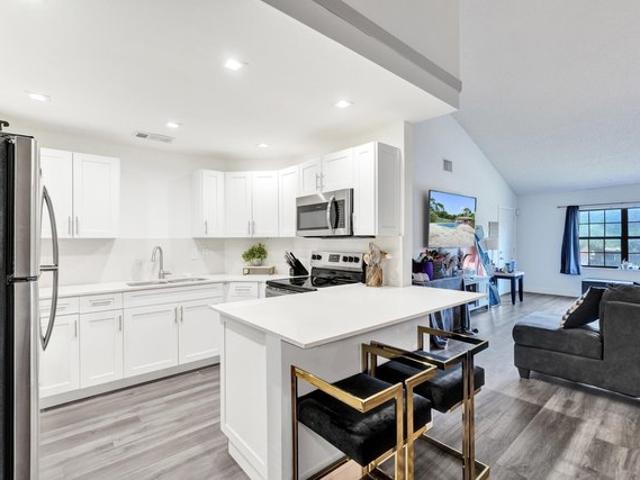 Condo for sale in Greenacres, Florida
