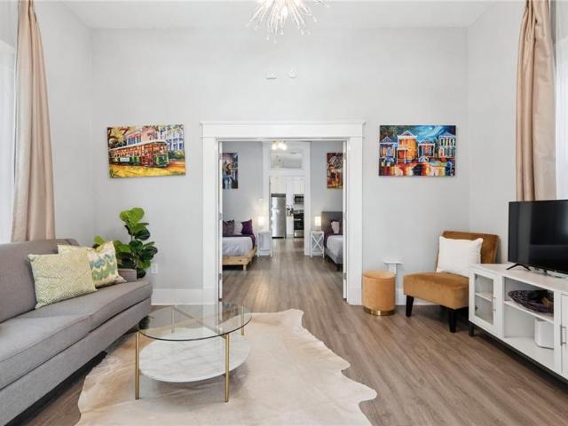 Commercial for sale in Mid-City, New Orleans