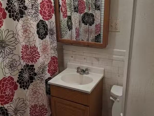Condo for rent in Brighton