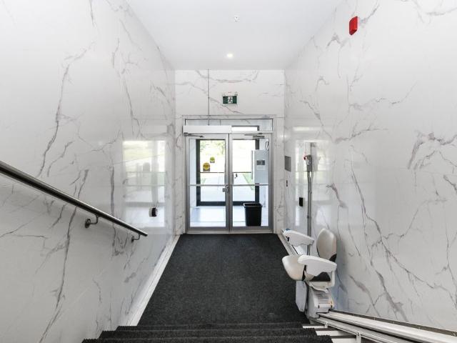 Apartment for rent in Dollard-des-Ormeaux, Montréal (région administrative)
