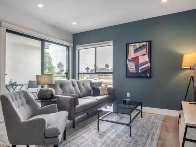 Apartment for rent in Canoga Park, California