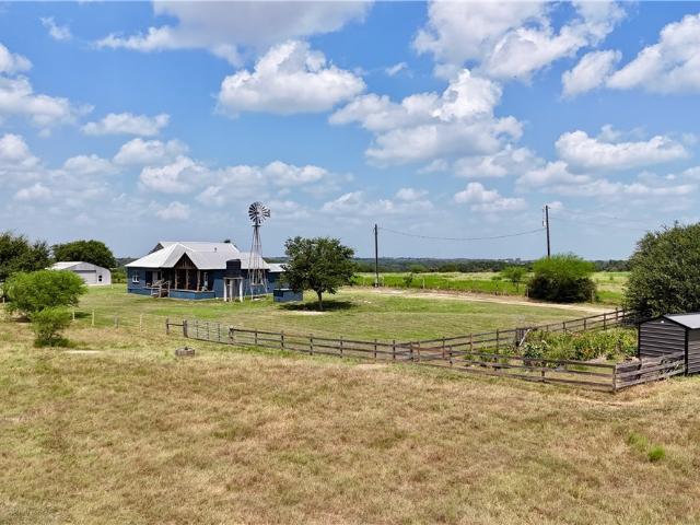 Farm for sale in Moulton, Texas