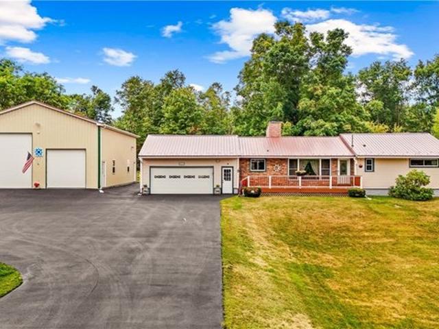 House for sale in Oneida, New York