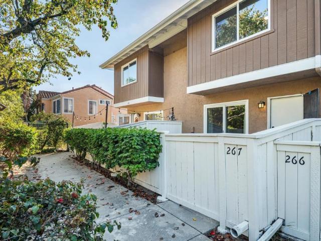 Townhouse for sale in Oceanside, California