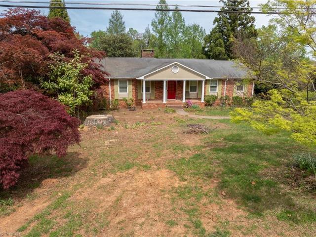 House for sale in Pfafftown, North Carolina