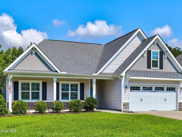 House for sale in Castle Hayne, North Carolina