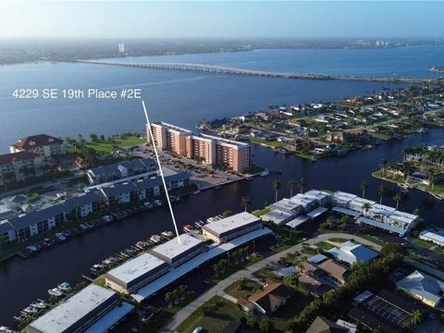 Condo for sale in Cape Coral, Florida