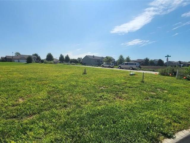 Land for sale in Linn, Iowa