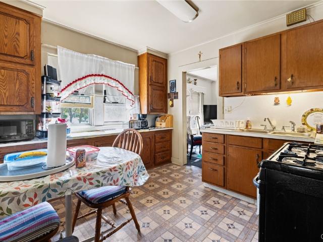 House for sale in Syracuse, New York