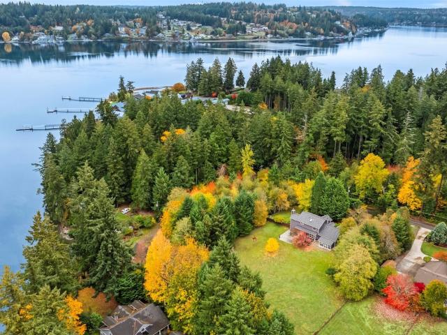 House for sale in Fox Island, Washington