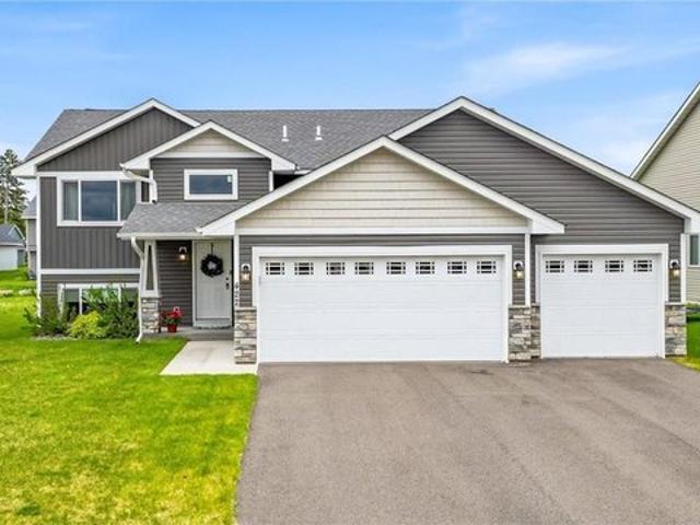 House for sale in Isanti, Minnesota