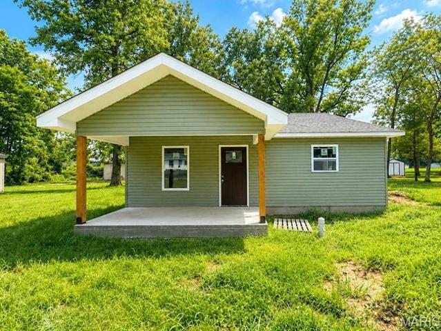 House for sale in Poplar Bluff, Missouri