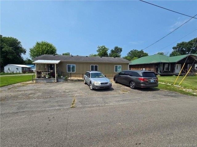 House for sale in Pekin, Indiana
