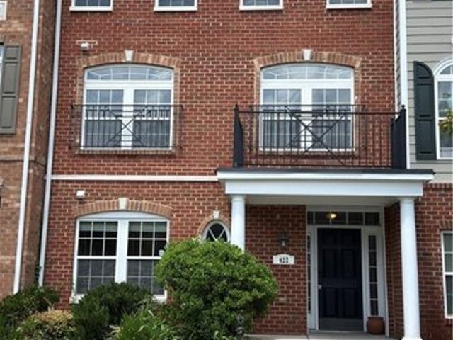Townhouse for sale in Virginia