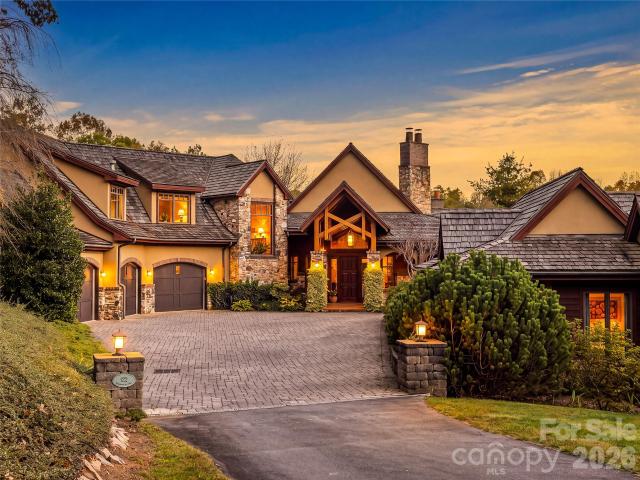 House for sale in Celo, Burnsville