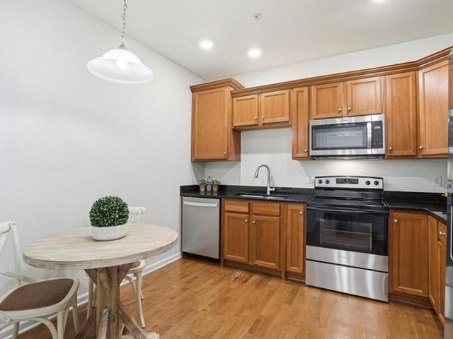 Condo for sale in Braintree, Massachusetts