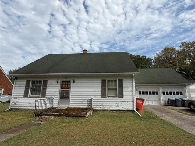House for sale in Vandalia, Fayette County
