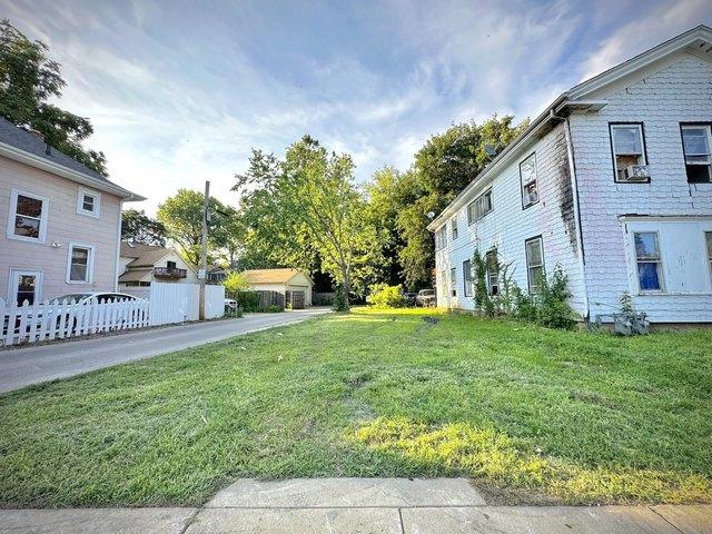 Land for sale in Aurora, Illinois