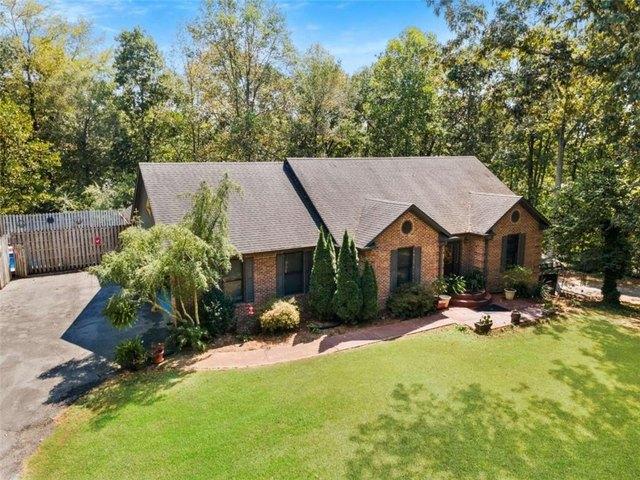House for sale in Summerville, Georgia