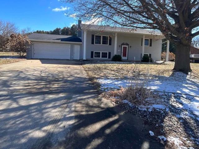 House for sale in New Hampton, Iowa