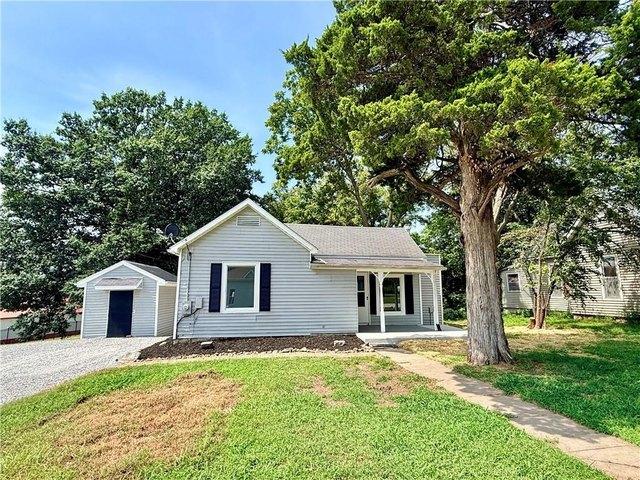 House for sale in Warrensburg, Missouri