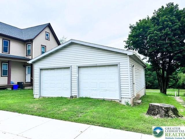 House for sale in Carbon, Pennsylvania