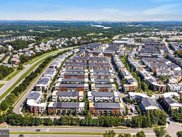 Townhouse for sale in Virginia