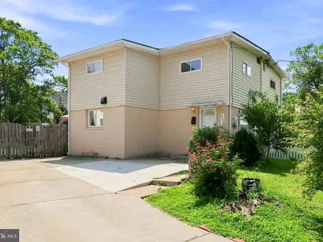Townhouse for sale in Virginia