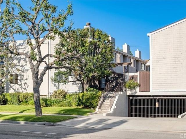 Townhouse for sale in Studio City Neighborhood Council District, Canoga Park