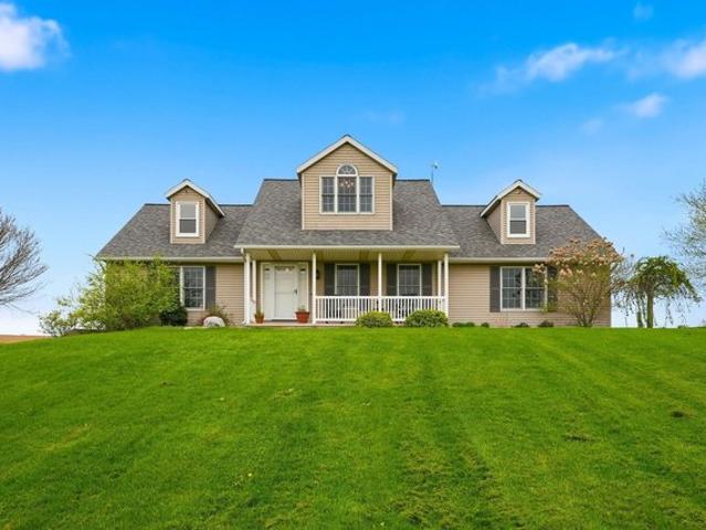 House for sale in Albion, Indiana