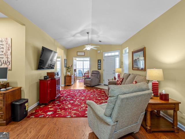Condo for sale in Briarwood, Oakwood