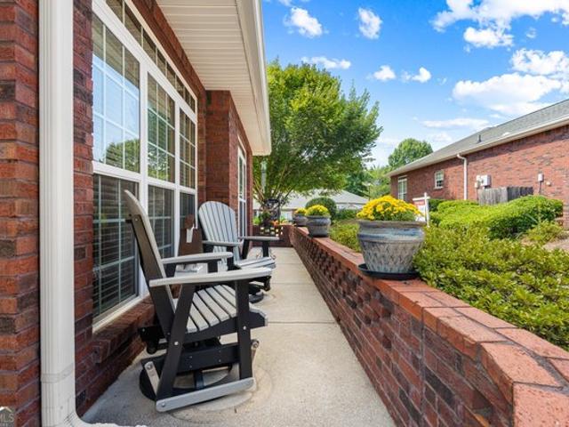 Condo for sale in Briarwood, Oakwood