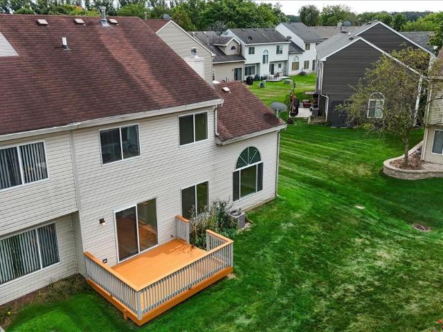 House for sale in Mchenry, Illinois