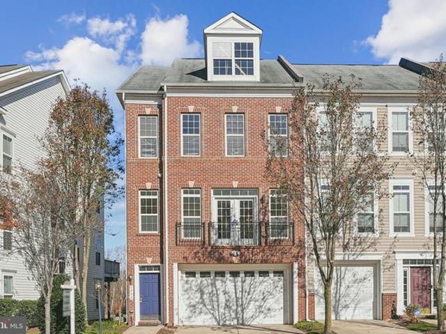 Townhouse for sale in Suitland, Maryland