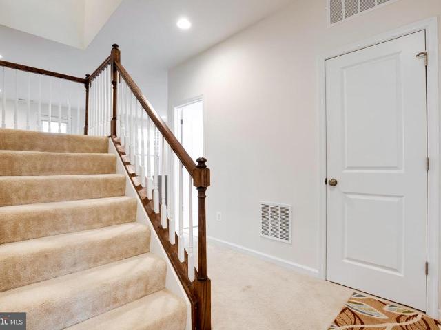 Townhouse for sale in Sterling