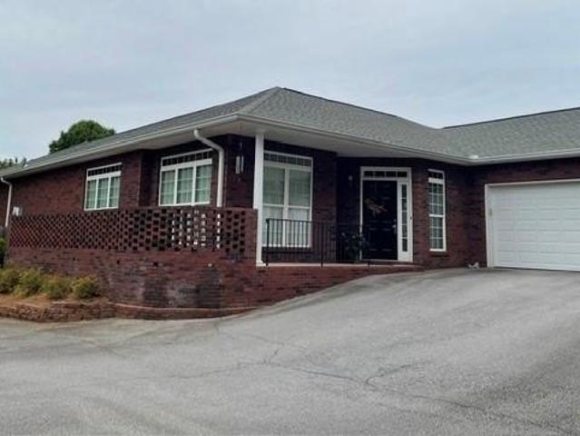 Condo for sale in Oakwood, Georgia