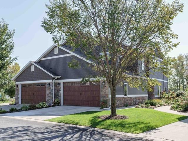 Condo for sale in De Forest, Wisconsin