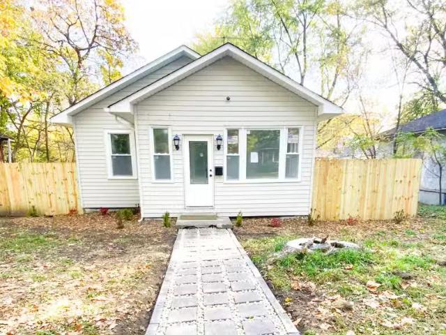 House for sale in Gary