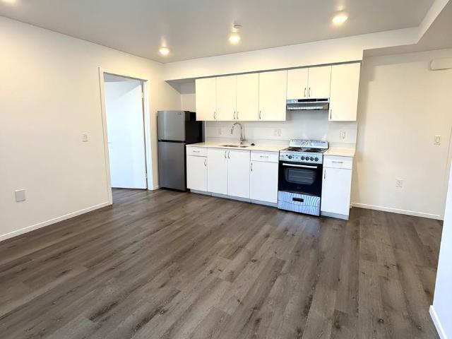 Apartment for rent in Canoga Park, California