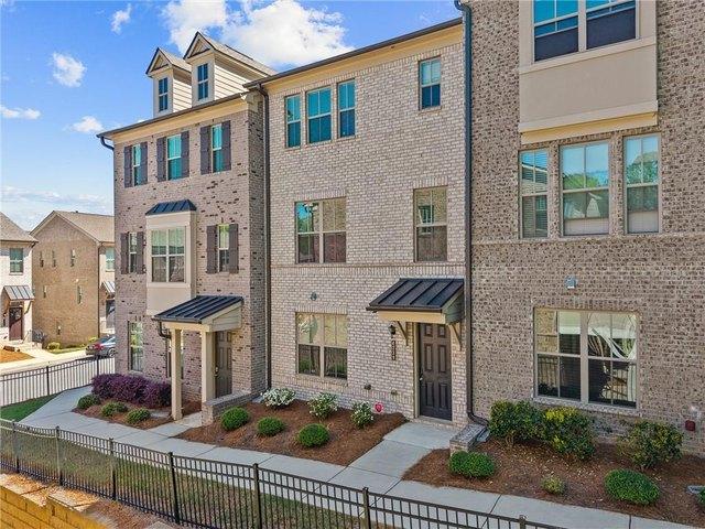 Townhouse for sale in Doraville, Georgia