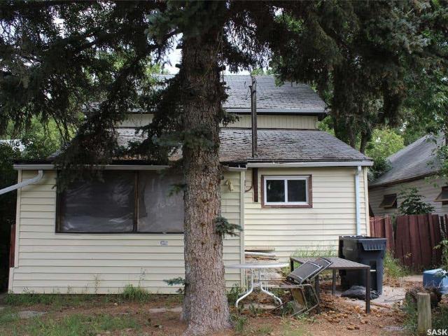 House for sale in Shaunavon, Saskatchewan