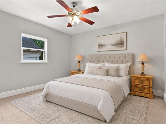 House for sale in Oakmont, Pennsylvania