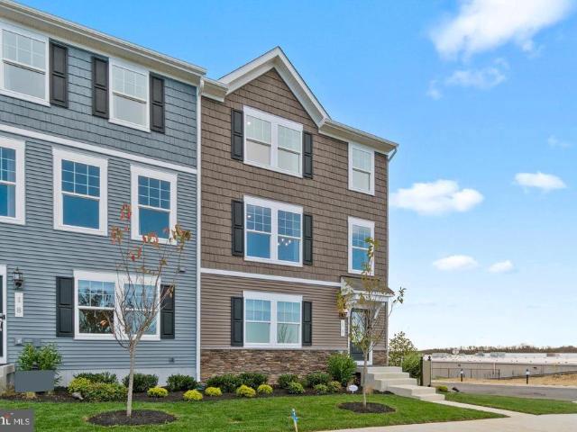 Townhouse for sale in Presidents Pointe, Ranson