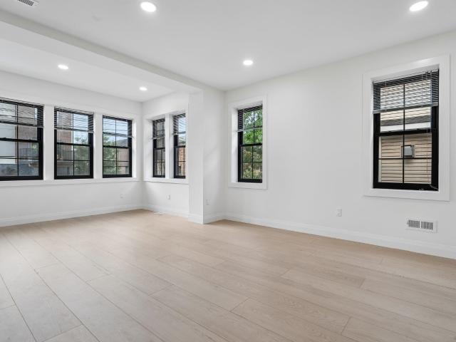 Property for rent in Cliffside Park, New Jersey