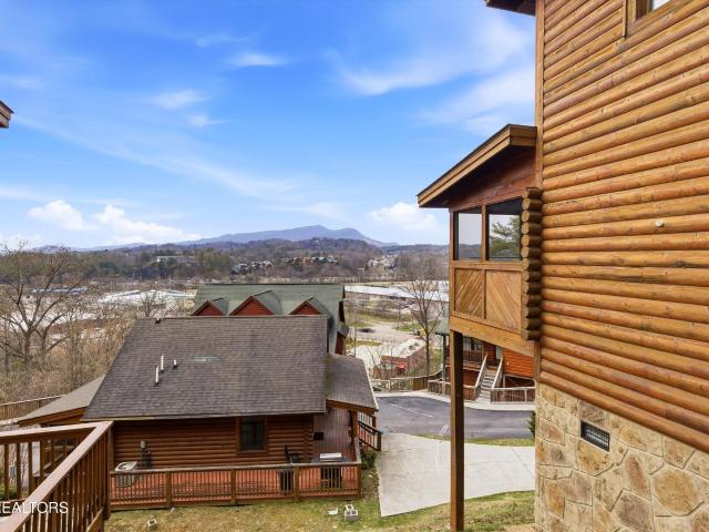 Condo for sale in Henderson Springs, Pigeon Forge