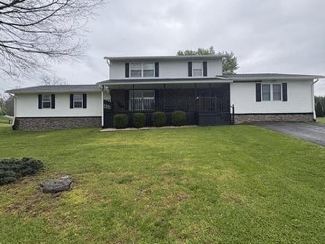 House for sale in Summersville, West Virginia